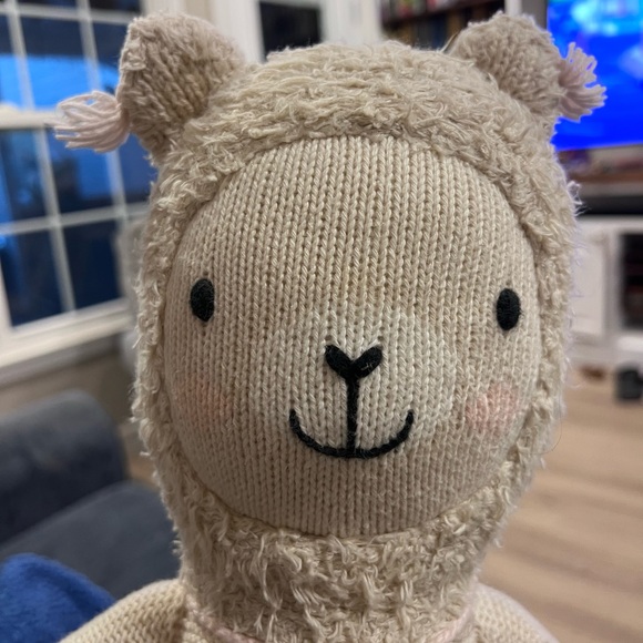 20 inch Cuddle and Kind Lola the Llama - Picture 3 of 6